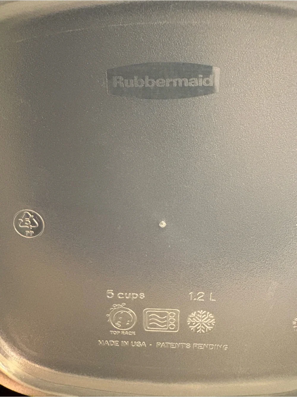 Pre-Owned Rubbermaid Produce Saver Food Storage Containers Set of 3
